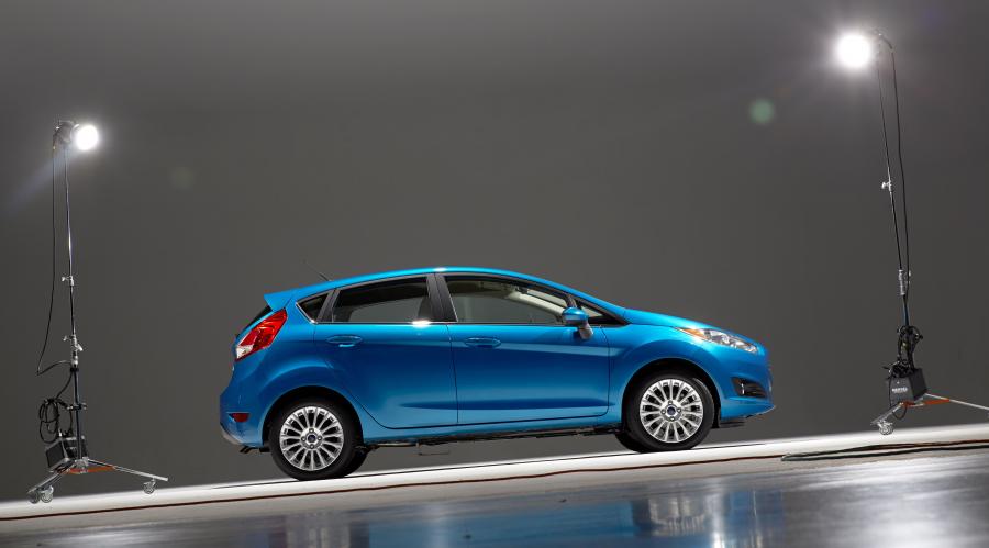  Ford Fiesta 5-Door 2014 года  (US) (фото 54 из 122)